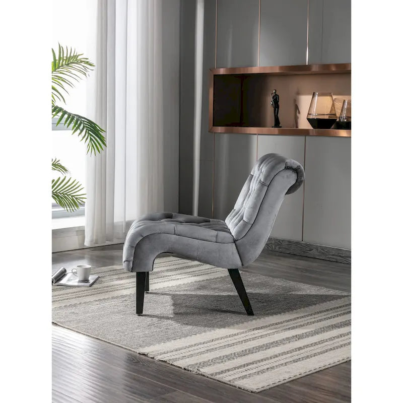 Akzentstuhl fürs Wohnzimmer / Relaxsessel