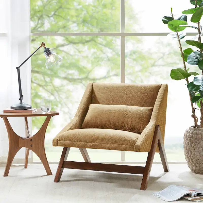 Loungefauteuil in mosterdgeel/pecannoot