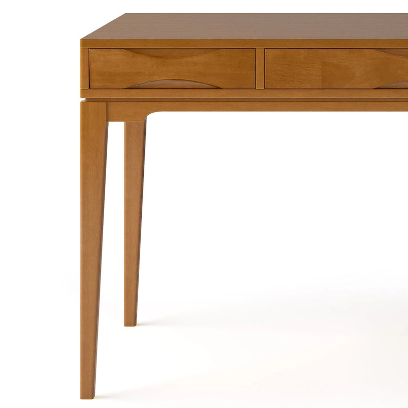Schlichter moderner 60 Zoll breiter Schreib- und Büroschreibtisch aus Massivholz im Mid-Century-Stil