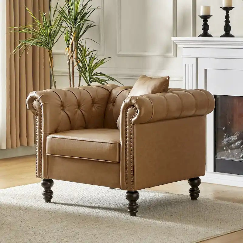Traditionele gestoffeerde fauteuil met poten van massief hout van